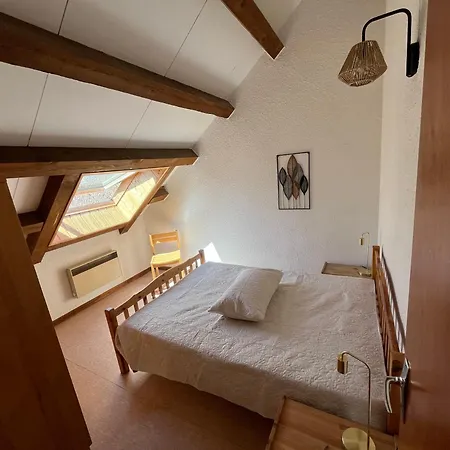 Appartement Six Duplex A La Montagne Pompiery