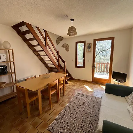 Six Duplex à La Montagne Pompiery Seyne