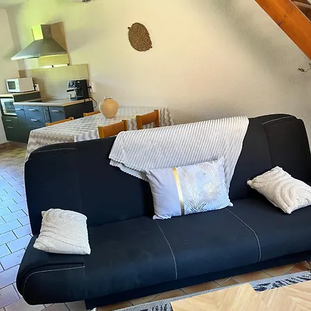 Appartement Six Duplex A La Montagne Pompiery