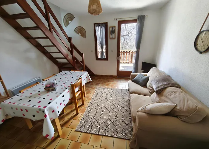 Six Duplex A La Montagne Pompiery 아파트 *