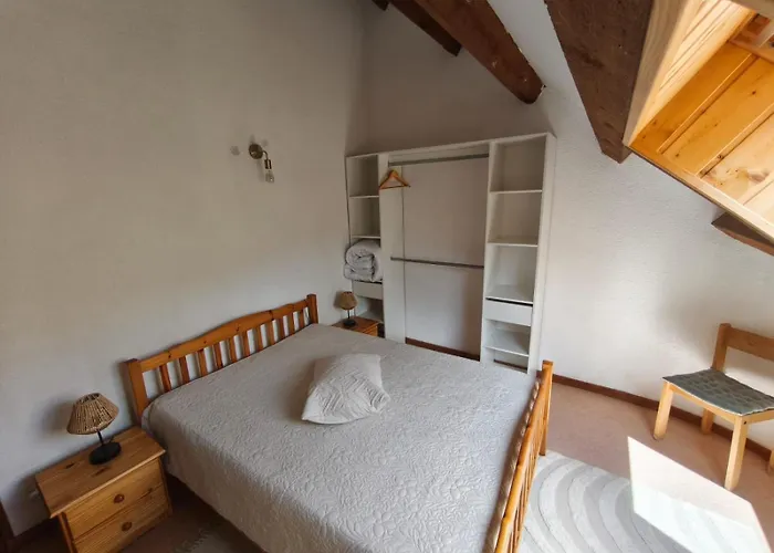 Six Duplex A La Montagne Pompiery 아파트